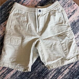 Everlane Cotton Cargo Shorts.